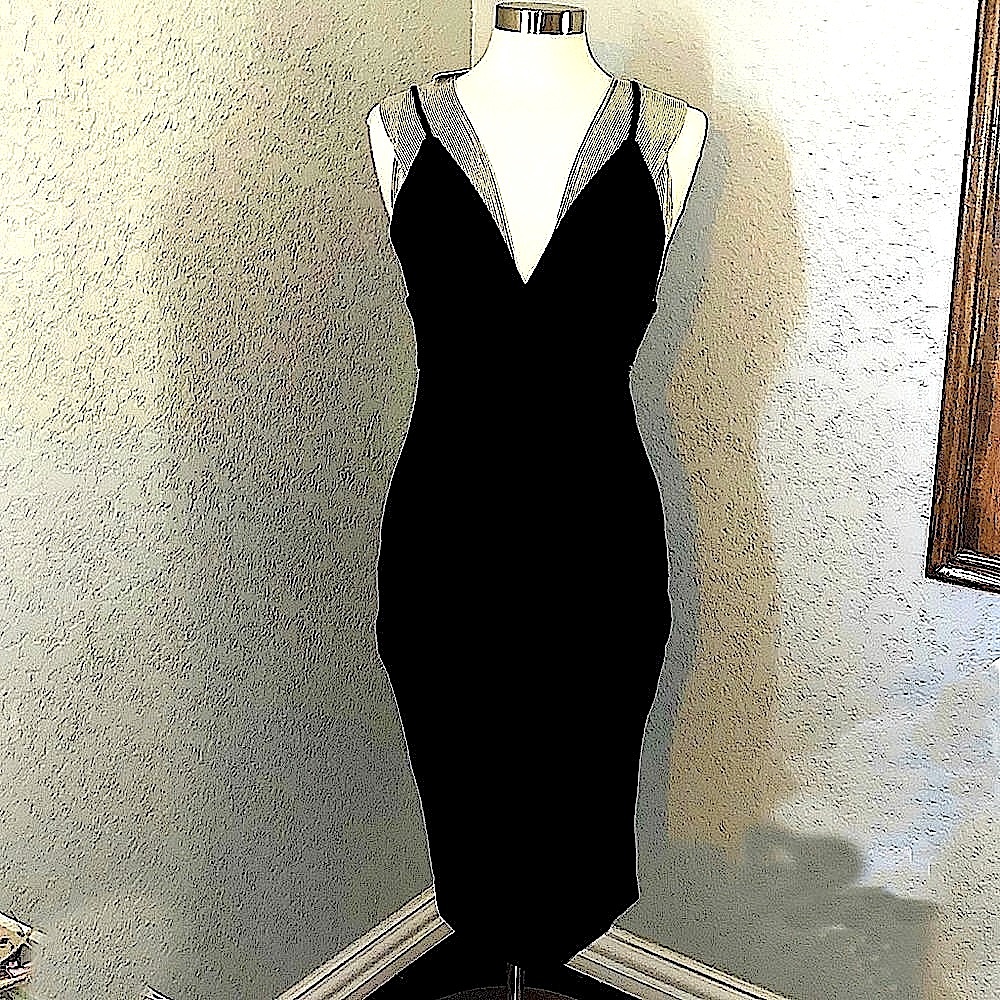 New With Tags Women’s Bodycon Dress Fitted Black Dress Size Large